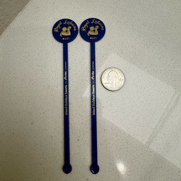 Set of 2 Vintage Swizzle Sticks Royal Lahaina Maui Hawaii Navy Blue Conch Shell - Picture 7 of 7